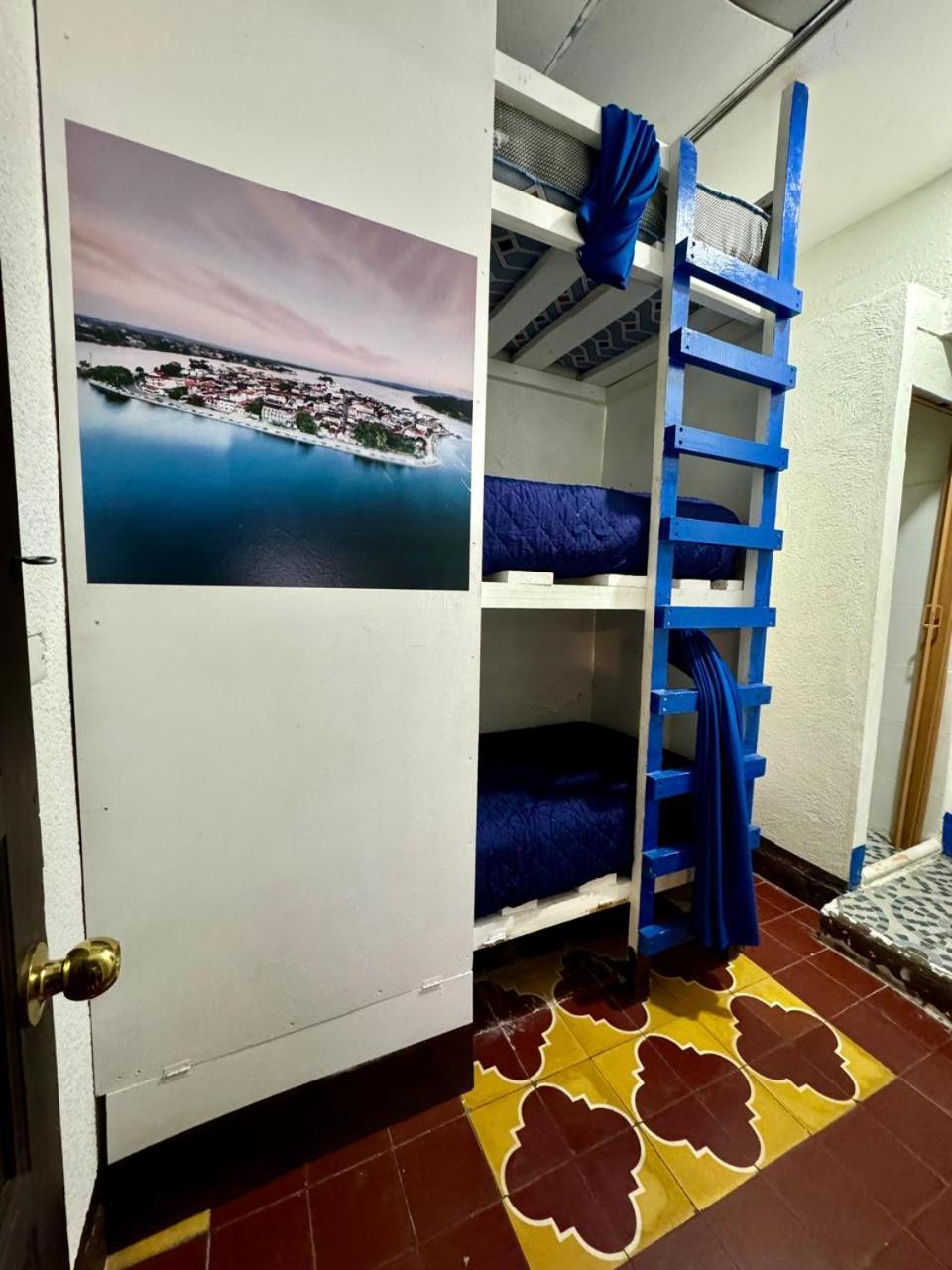 Kamazoztz Hostel And Travel Antigua Eksteriør billede