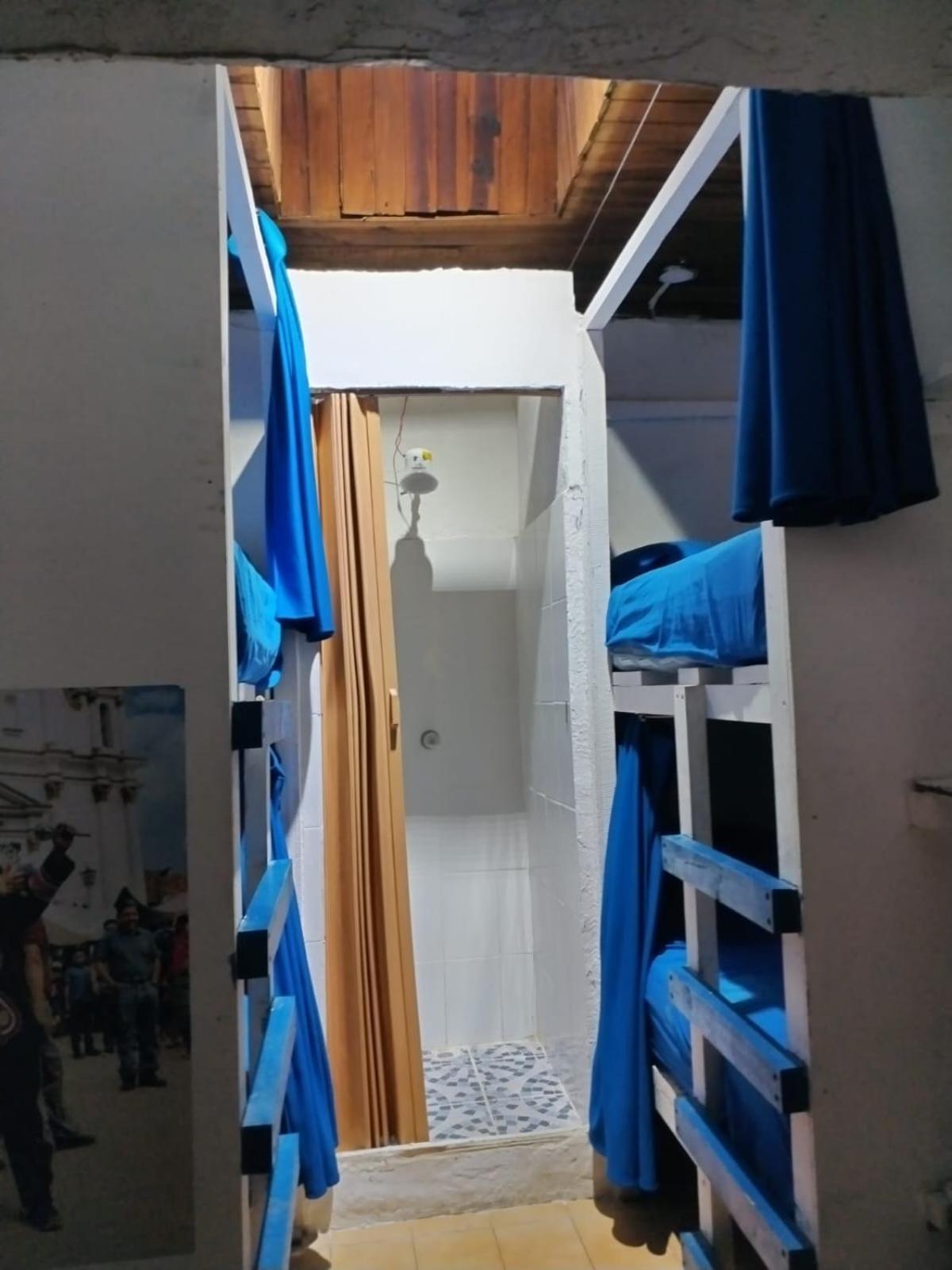 Kamazoztz Hostel And Travel Antigua Eksteriør billede